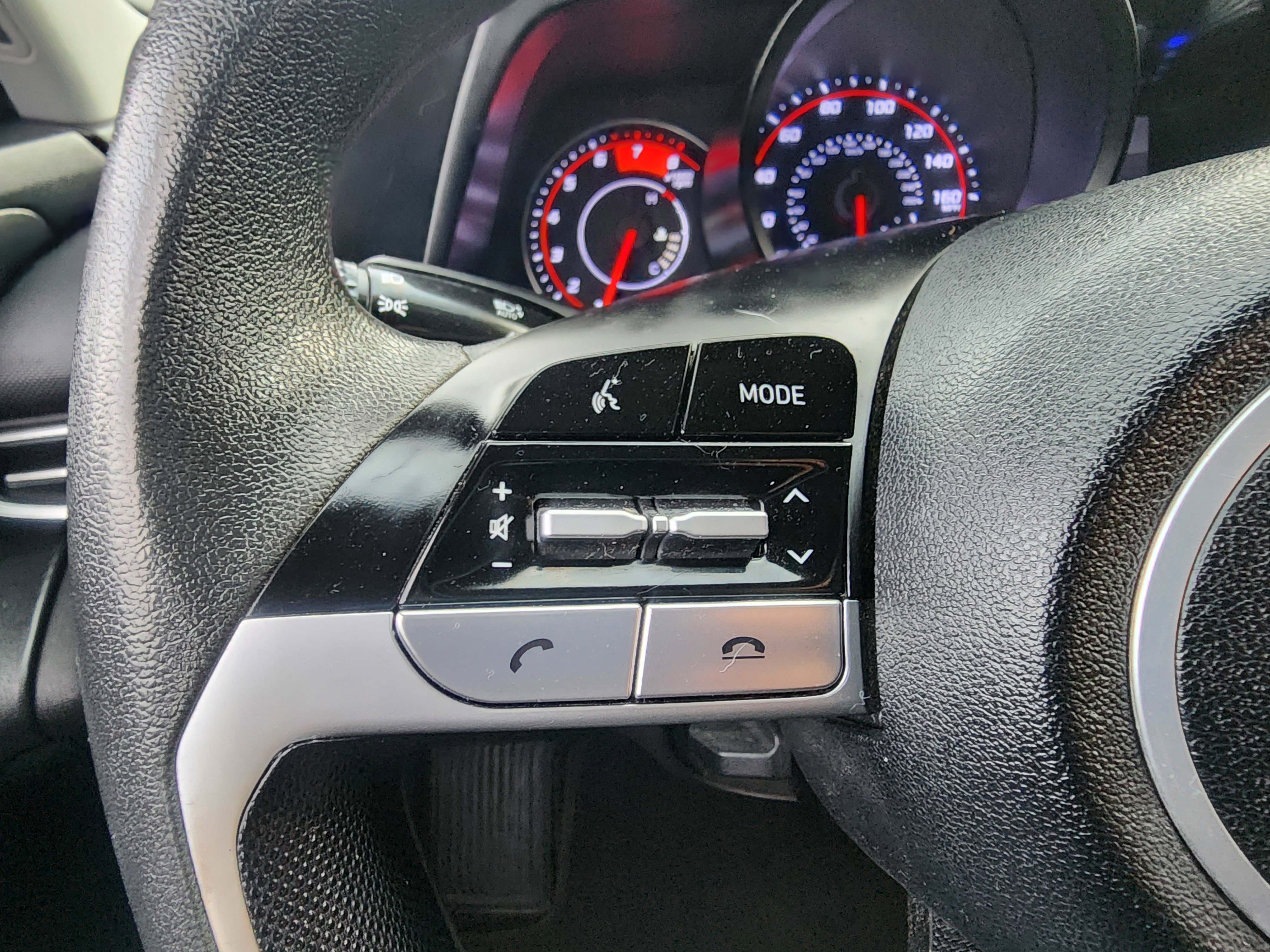 Used 2021 Hyundai Elantra SEL FWD image 30