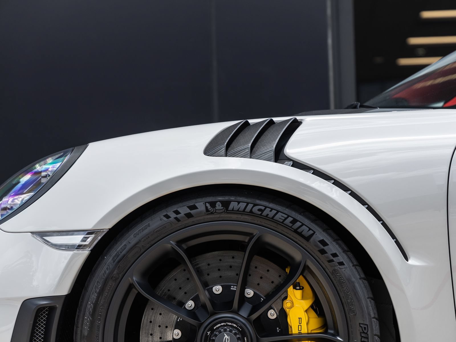 Certified 2019 Porsche 911 GT2 RS RWD image 22
