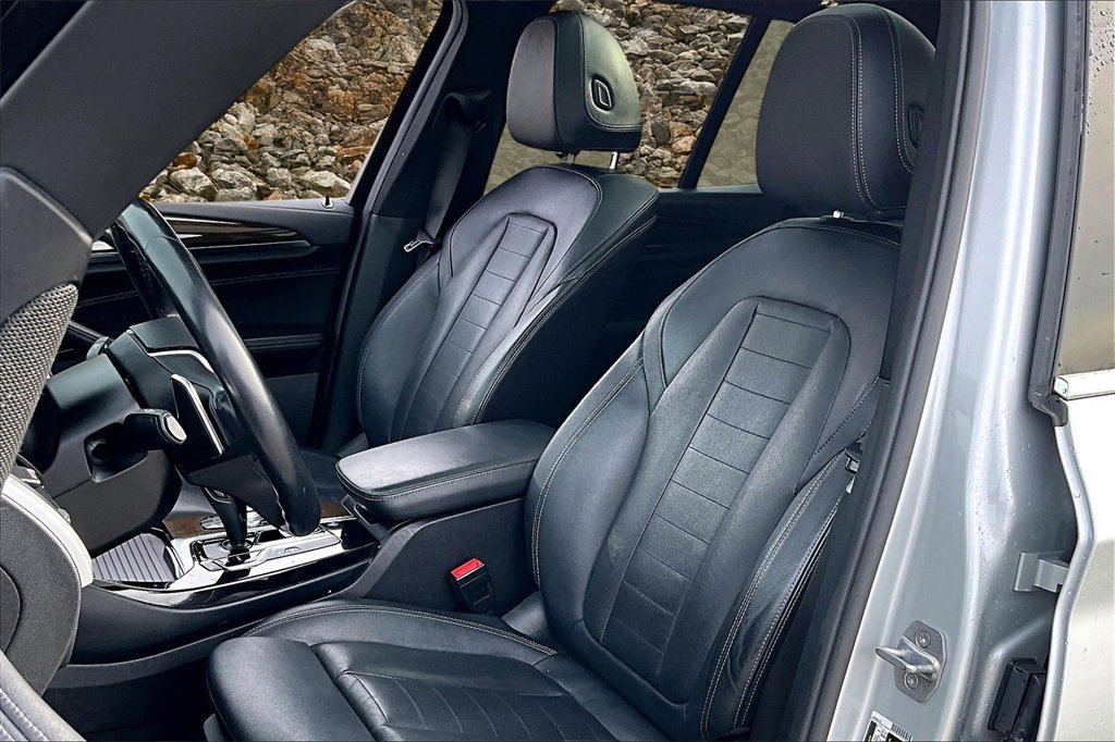 Used 2018 BMW X3 xDrive30i w/ Premium Package image 23