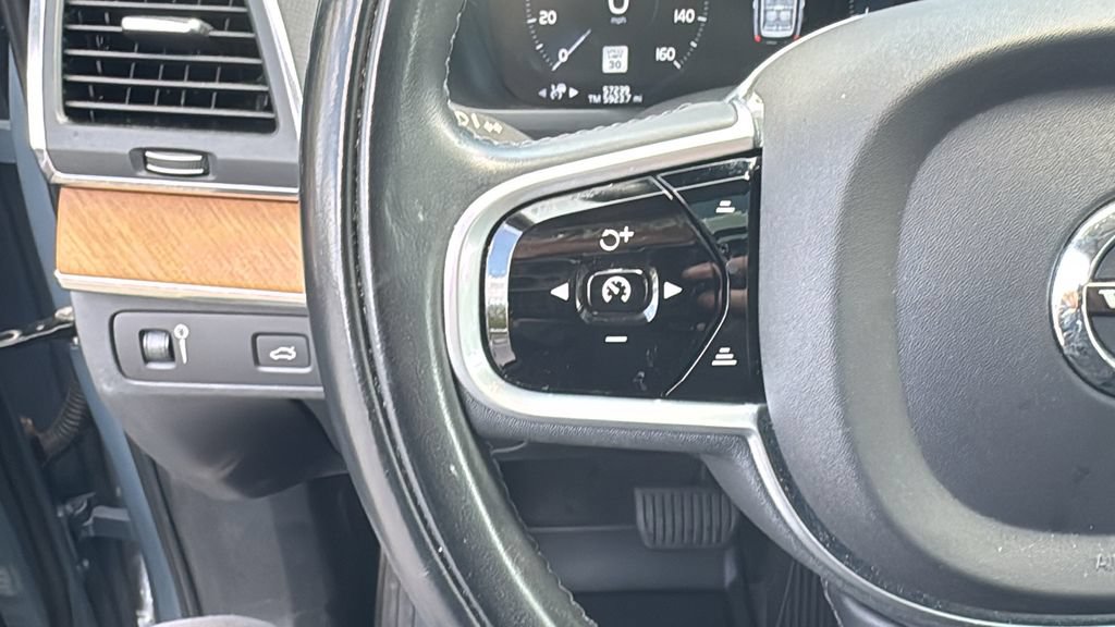 Used 2021 Volvo XC90 T6 Momentum w/ Climate Package AWD/4WD image 18