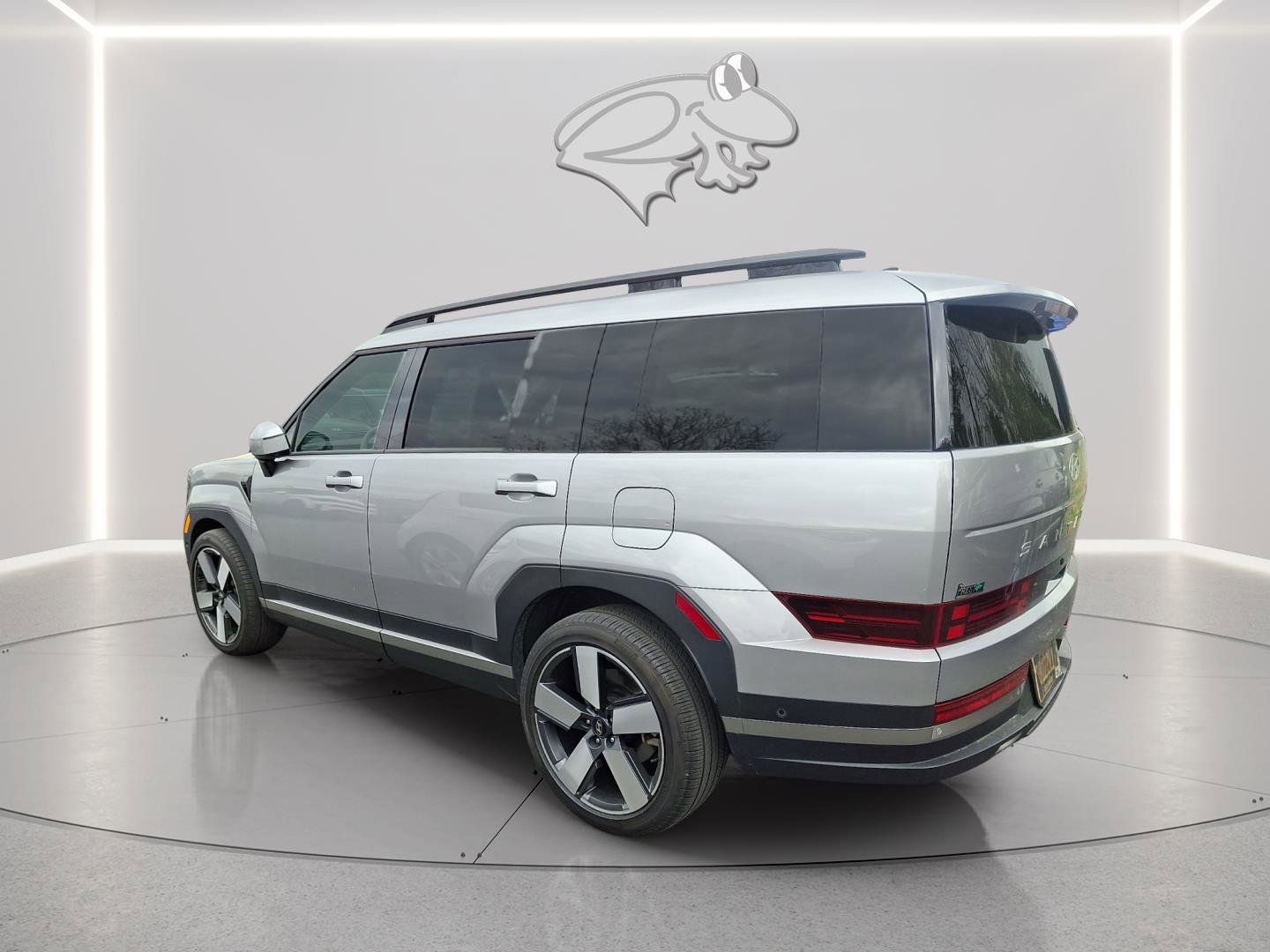 Used 2024 Hyundai Santa Fe Limited AWD/4WD image 2