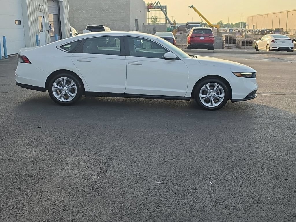 Used 2025 Honda Accord LX image 8