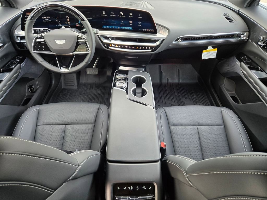Certified 2025 Cadillac Lyriq Luxury w/ LPO, Floor Liner Package image 13