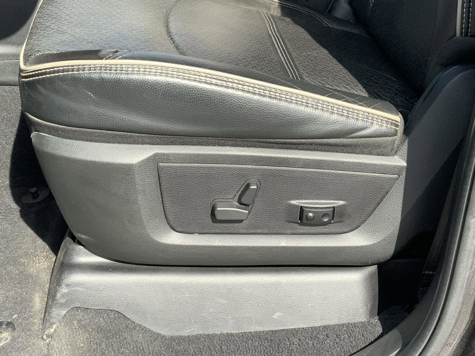 Used 2024 RAM 3500 Laramie w/ Night Edition image 23