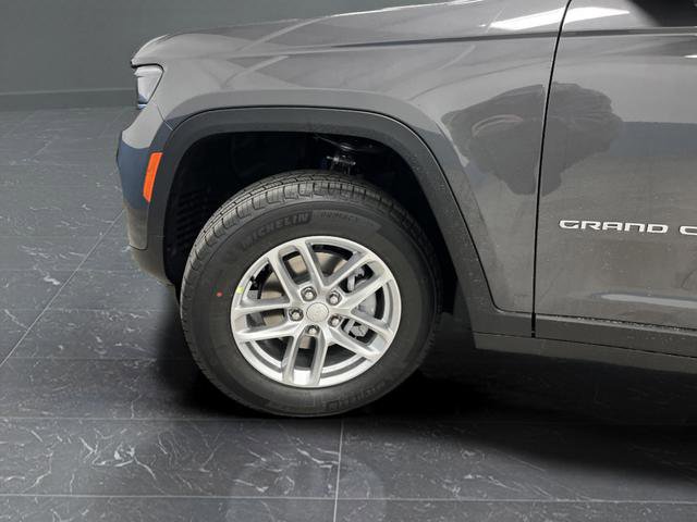 New 2025 Jeep Grand Cherokee Laredo X w/ Trailer Tow Package image 32