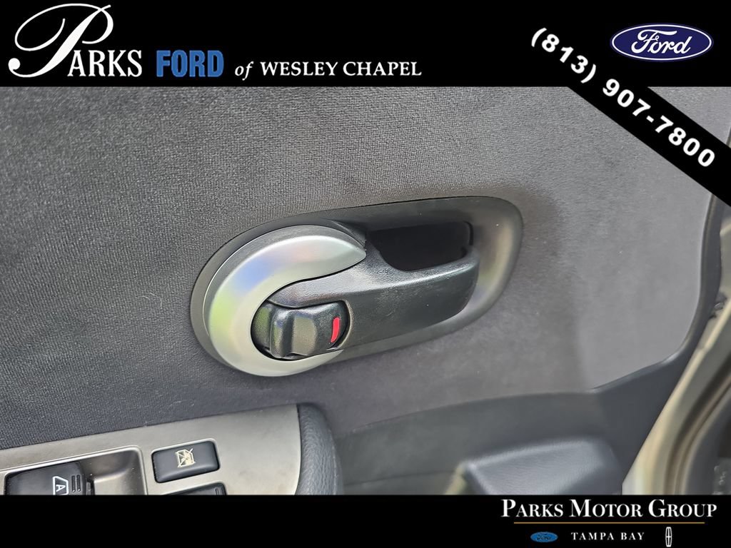 Used 2012 Nissan Versa 1.8 S FWD image 18