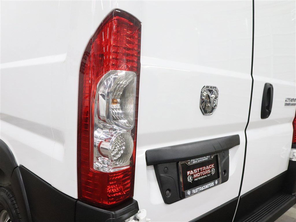 Used 2024 RAM ProMaster 2500 w/ Convenience Group FWD image 9