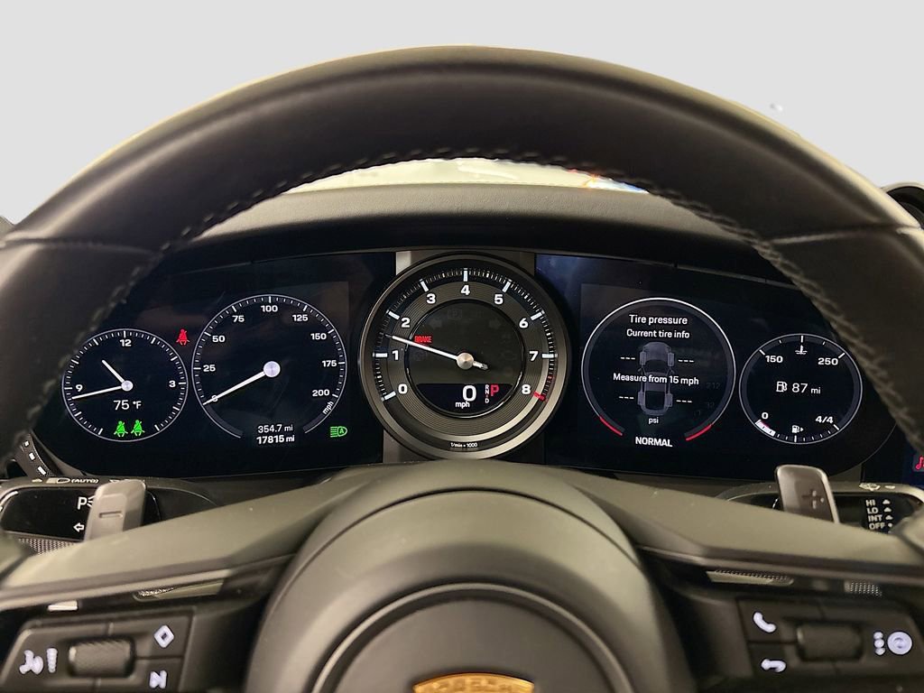 Used 2022 Porsche 911 Carrera RWD image 10