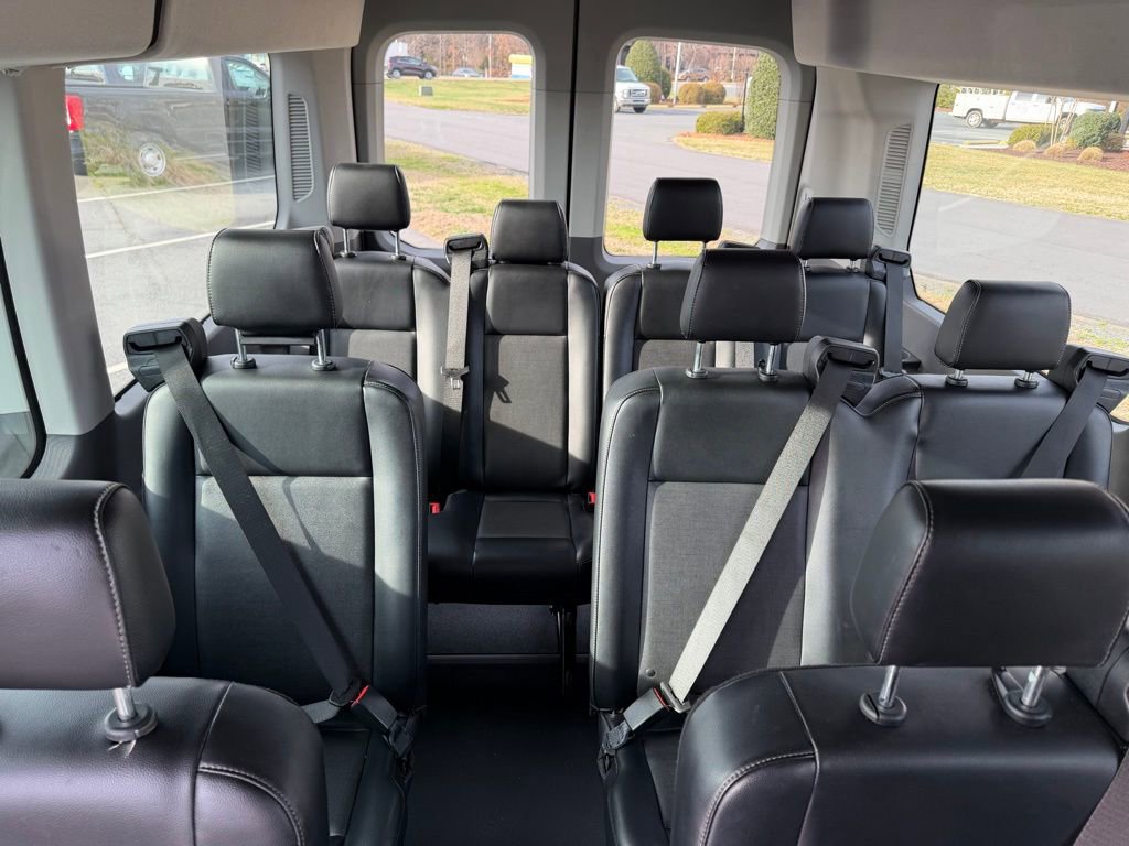 Used 2020 Ford Transit 350 XL image 41
