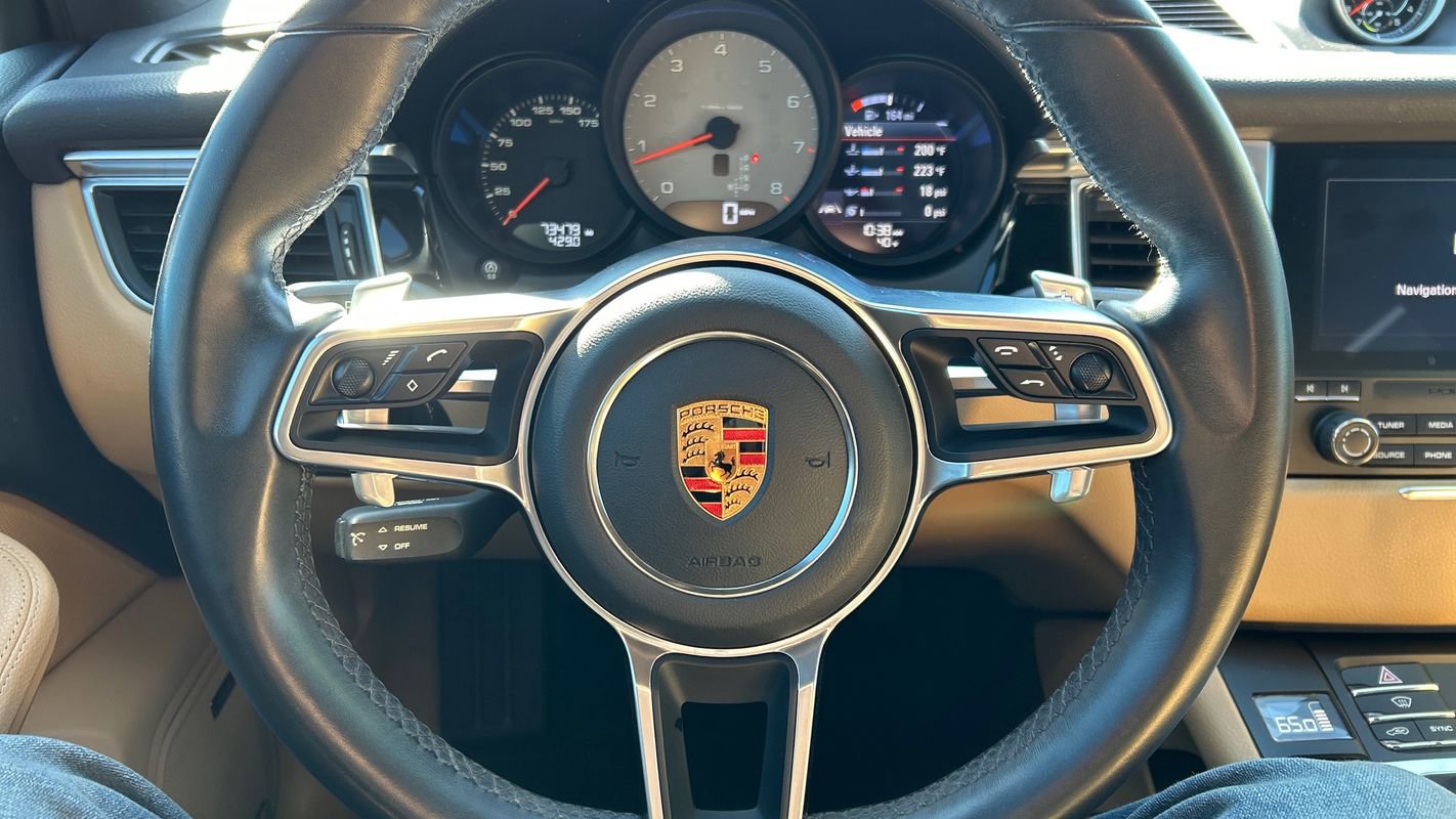 Used 2017 Porsche Macan S image 22