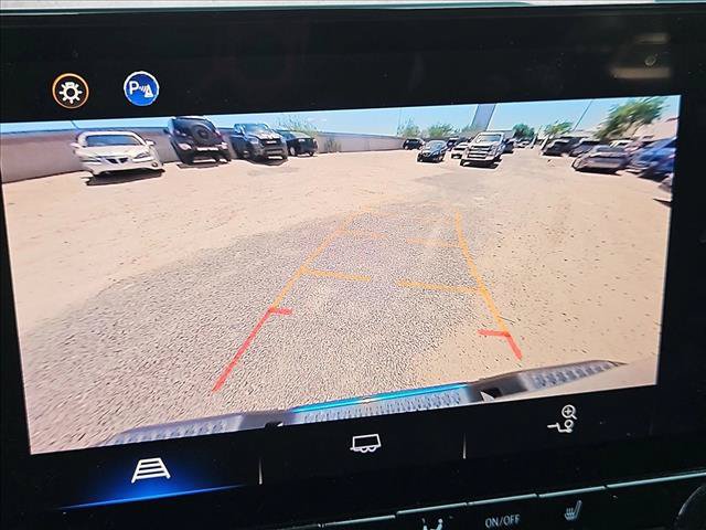 Used 2023 Chevrolet Colorado LT w/ LT Convenience Package III RWD image 16