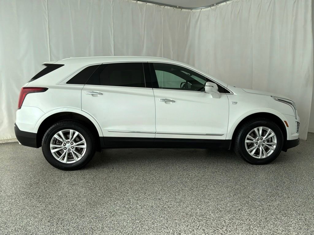 Used 2022 Cadillac XT5 Luxury w/ LPO, Floor Liner Package AWD/4WD image 6