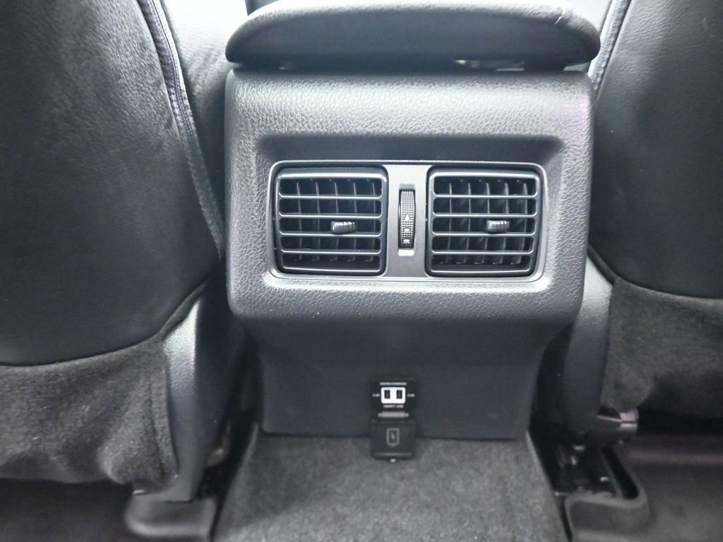 Used 2023 Toyota Camry XSE w/ Navigation Package image 34