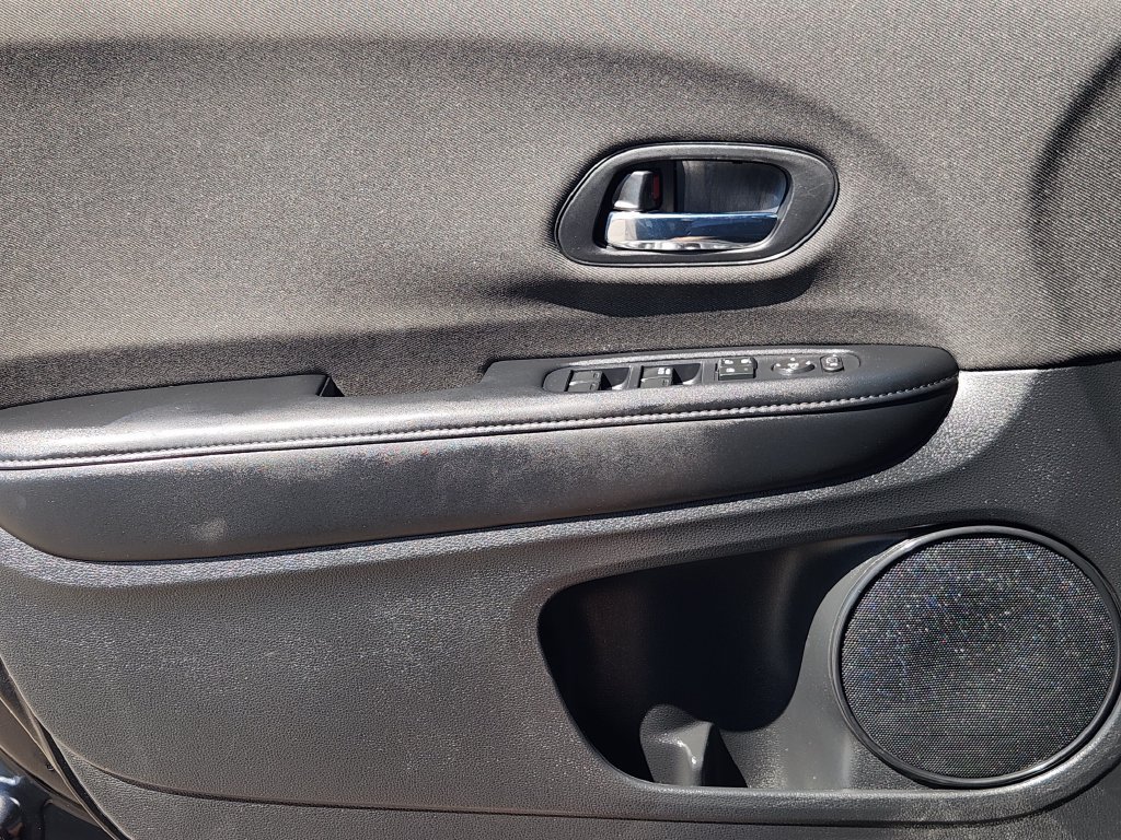Used 2020 Honda HR-V Sport image 19