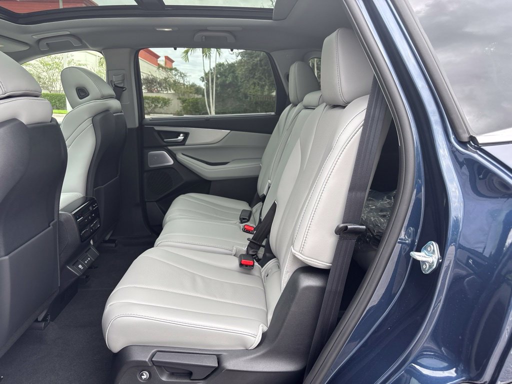 New 2026 Acura MDX w/ Technology Package FWD image 19