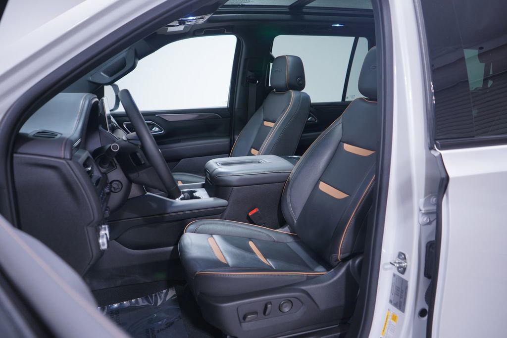 Used 2024 GMC Yukon AT4 w/ AT4 Premium Plus Package image 7