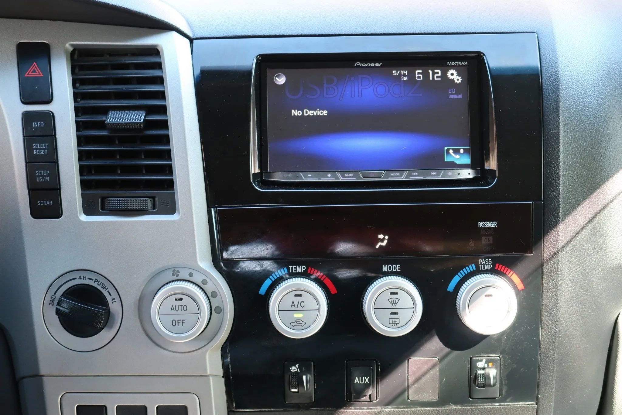 Used 2007 Toyota Tundra Limited image 28