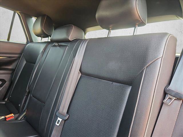 Used 2020 Volkswagen Atlas Cross Sport SEL w/ Cross Sport MDO Package FWD image 19