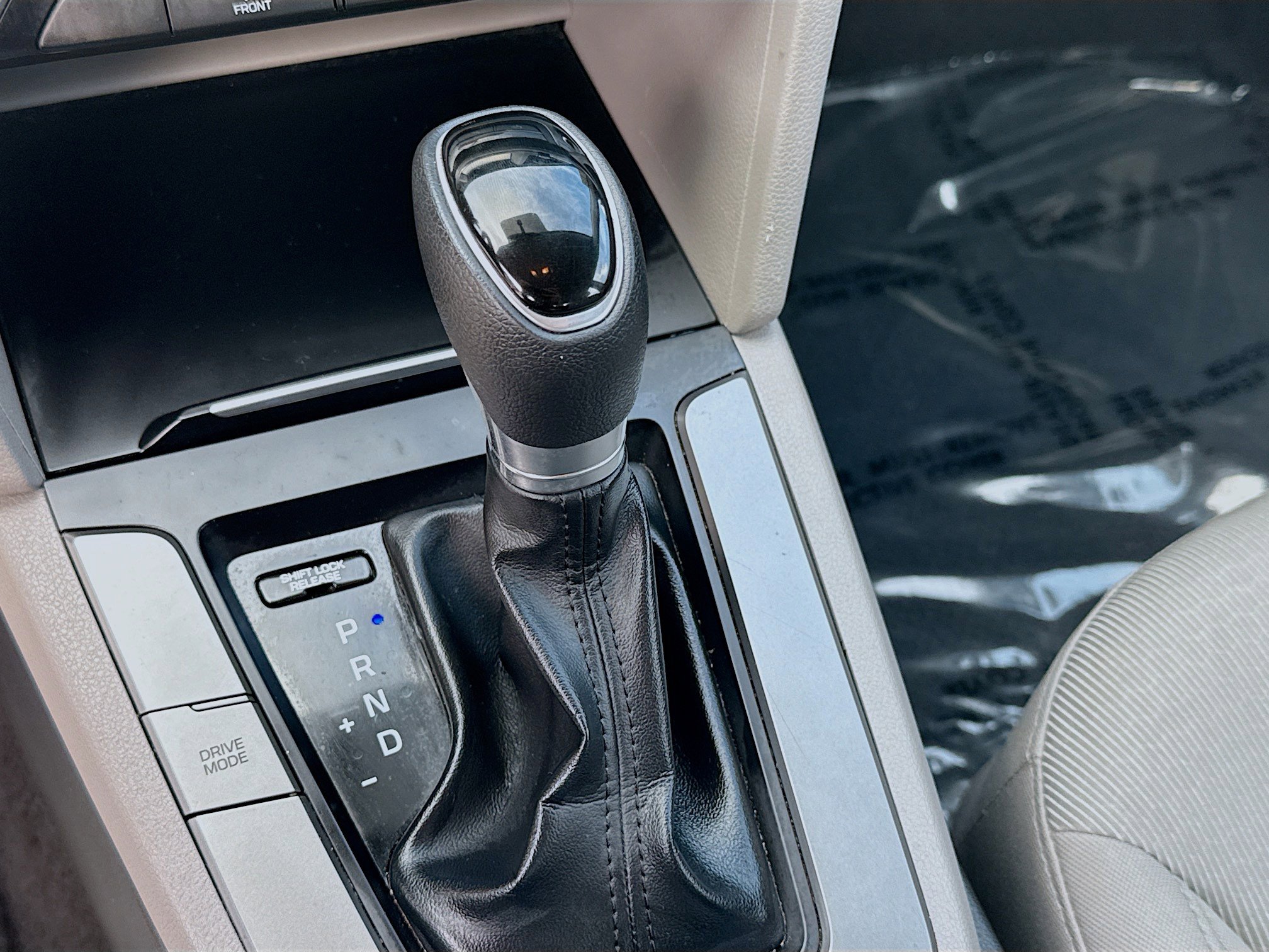 Used 2018 Hyundai Elantra SEL w/ Cargo Package image 15