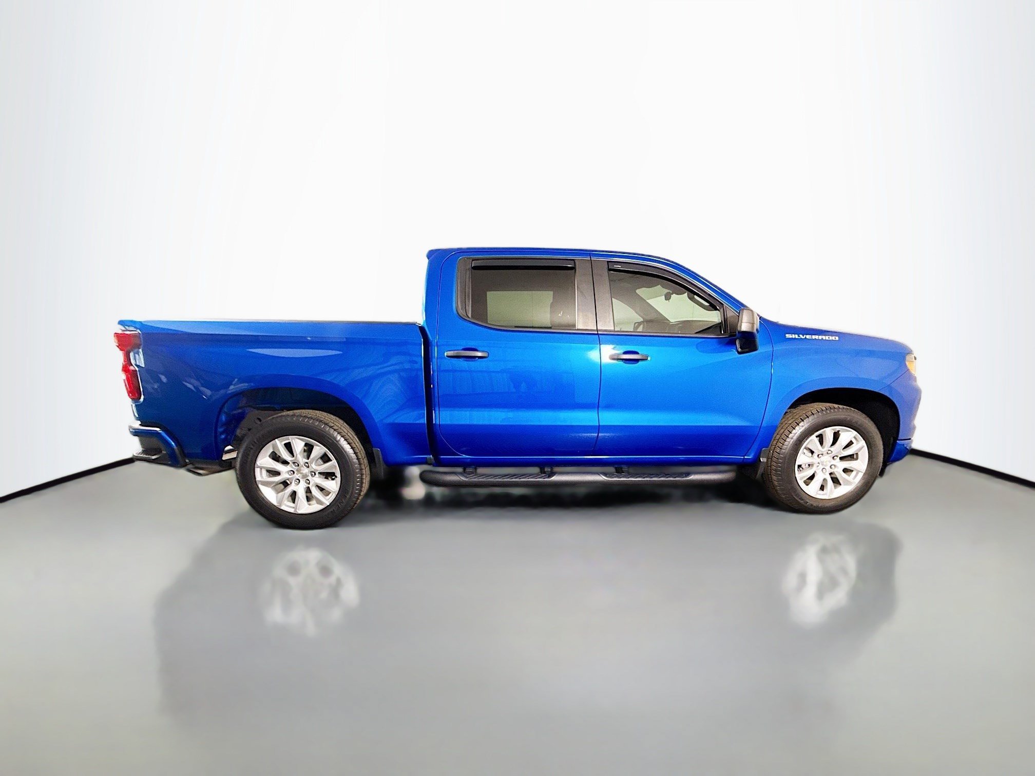 Used 2023 Chevrolet Silverado 1500 Custom RWD image 11