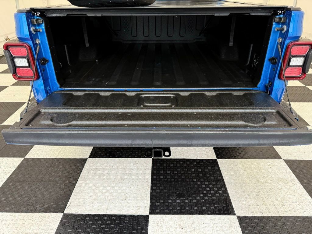 Used 2021 Jeep Gladiator Overland w/ Uconnect 4C Nav & Sound Group image 4