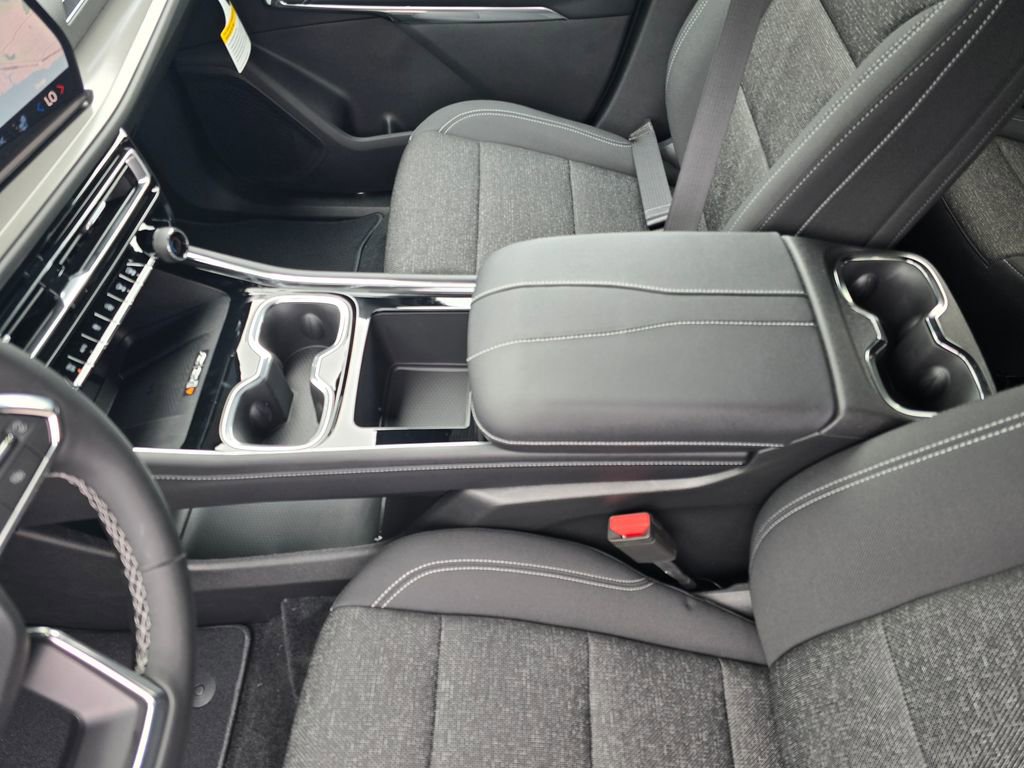 New 2026 Chevrolet Traverse LT w/ Midnight/Sport Edition image 19