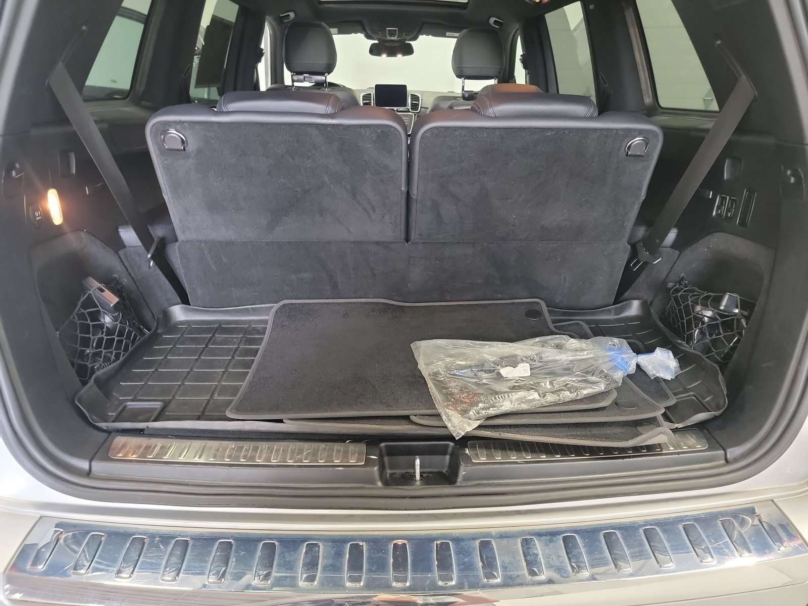 Used 2019 Mercedes-Benz GLS 450 4MATIC image 26