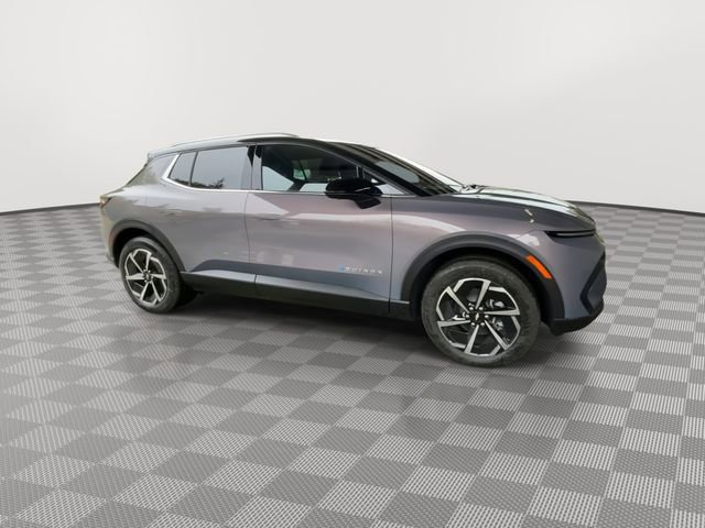 New 2026 Chevrolet Equinox EV LT FWD image 2
