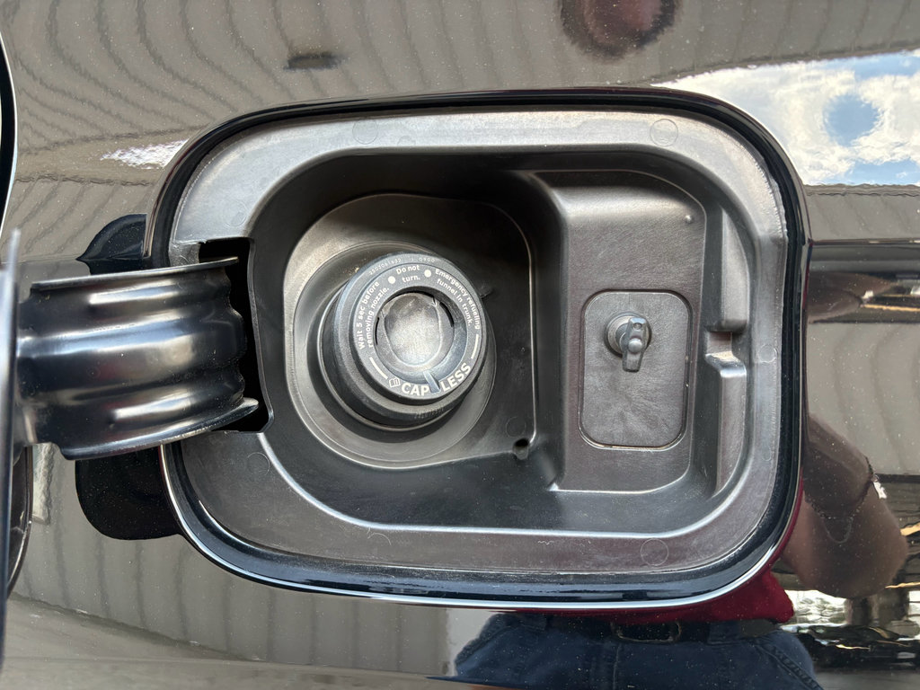 Certified 2025 Honda Pilot Elite image 41