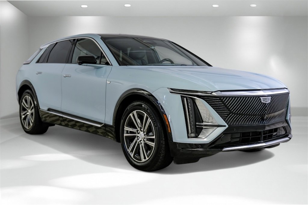Used 2024 Cadillac Lyriq Luxury image 8