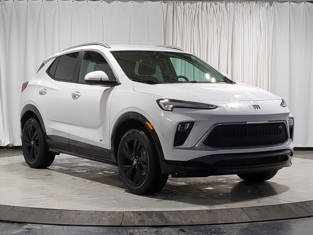 Used 2025 Buick Encore GX Sport Touring w/ Comfort Package image 20