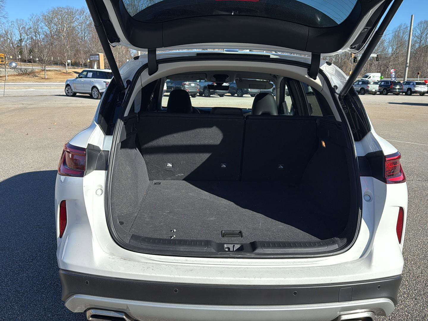 Used 2025 INFINITI QX50 Pure image 6