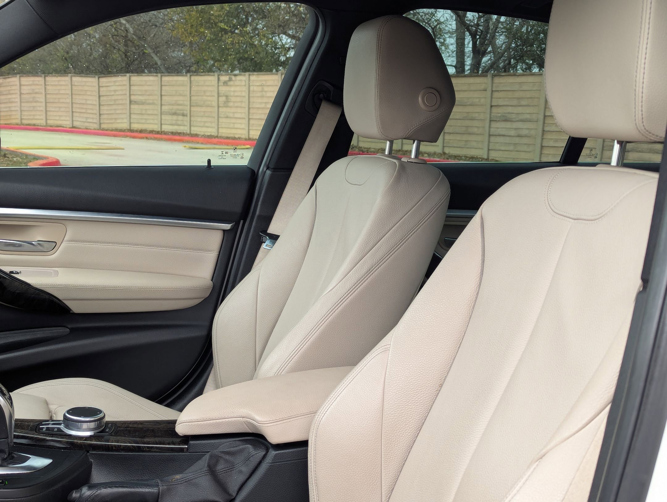 Used 2017 BMW 330i Sedan image 14