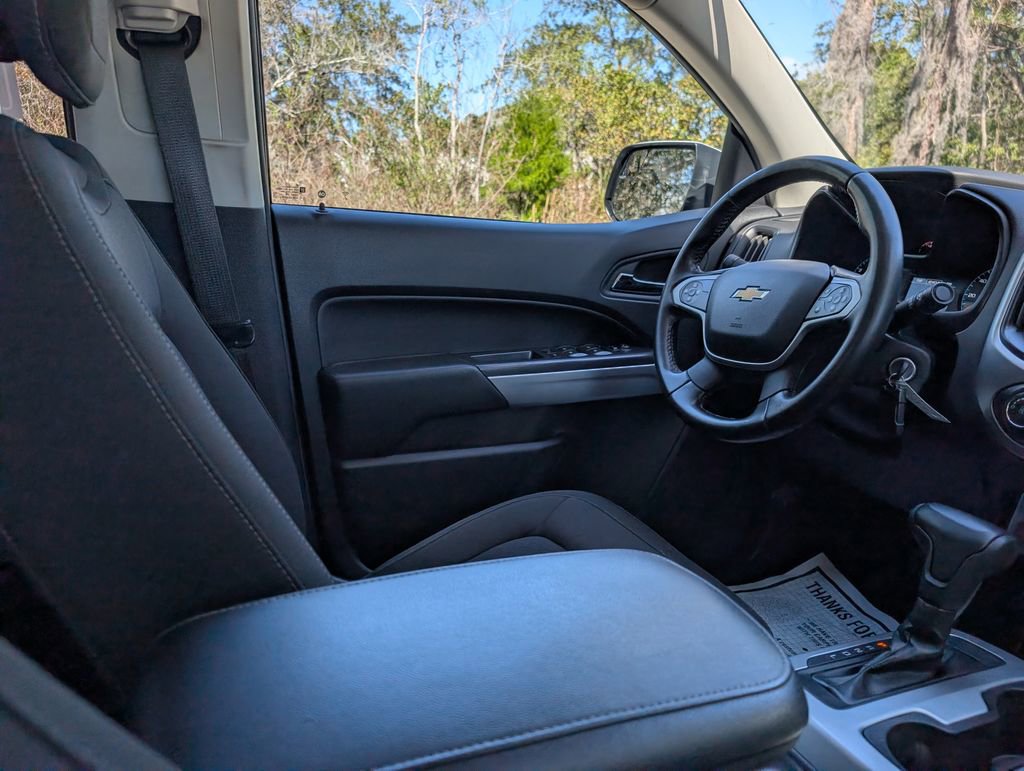 Used 2021 Chevrolet Colorado LT w/ LT Convenience Package image 12