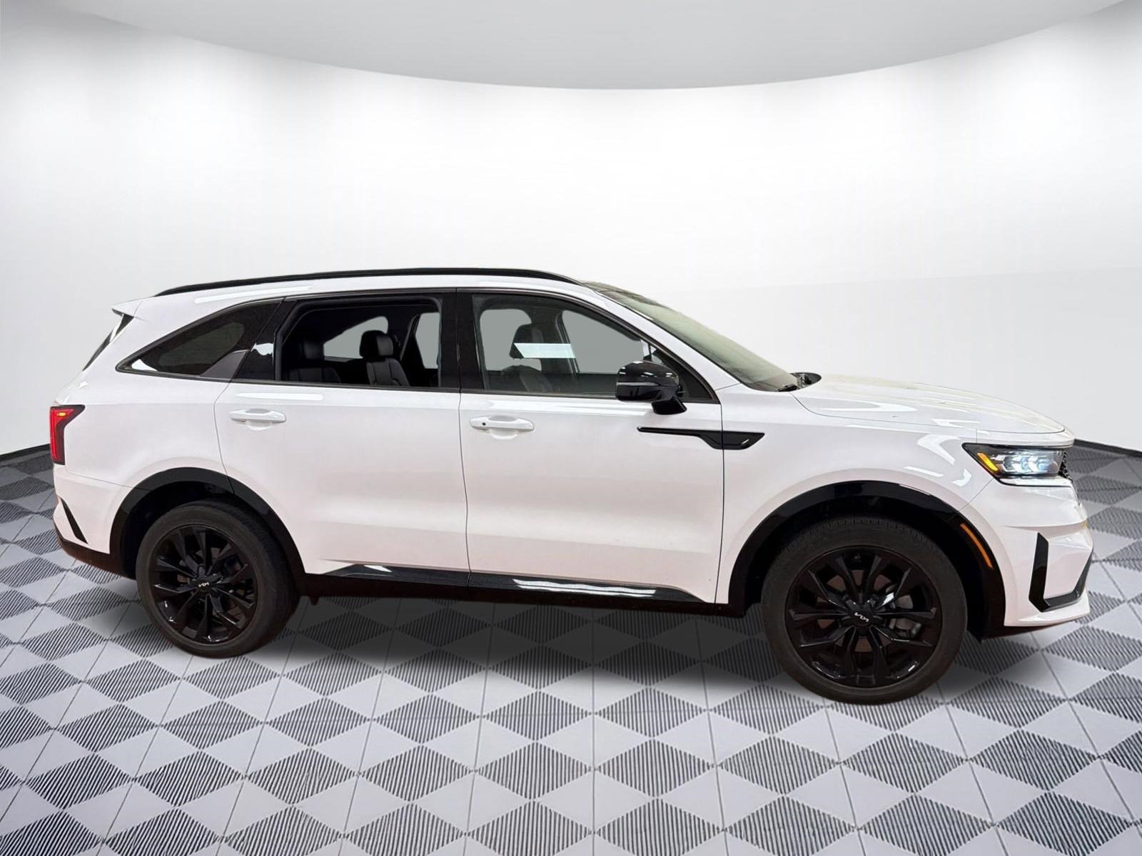Used 2023 Kia Sorento SX image 8