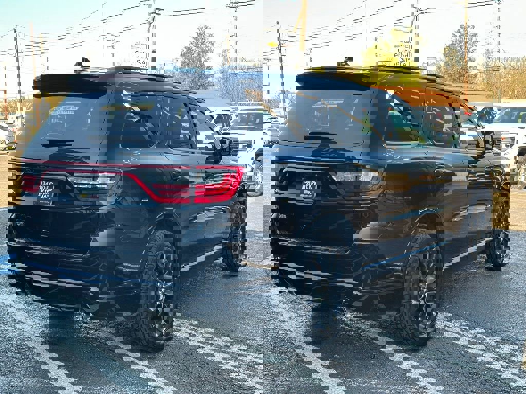 Used 2023 Dodge Durango GT image 6