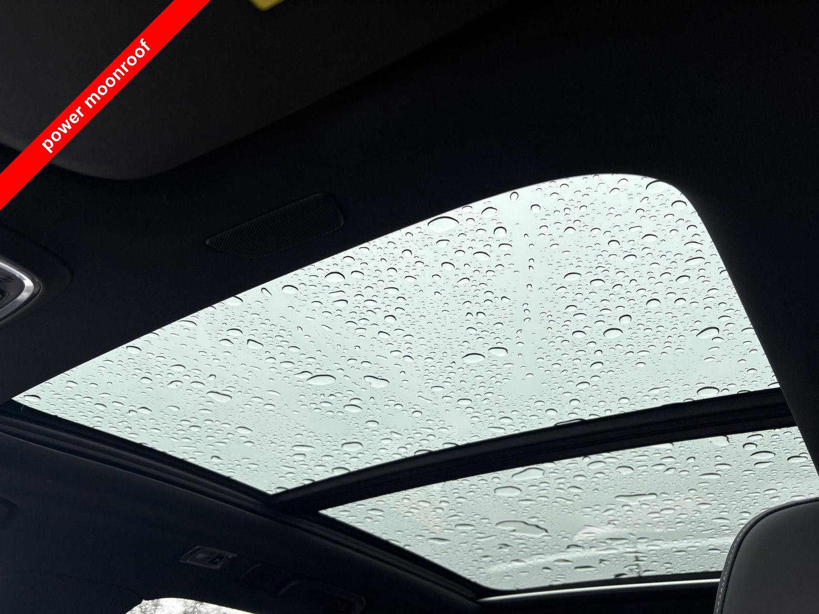 Used 2021 Volvo XC60 T5 R-Design w/ Advanced Package image 7