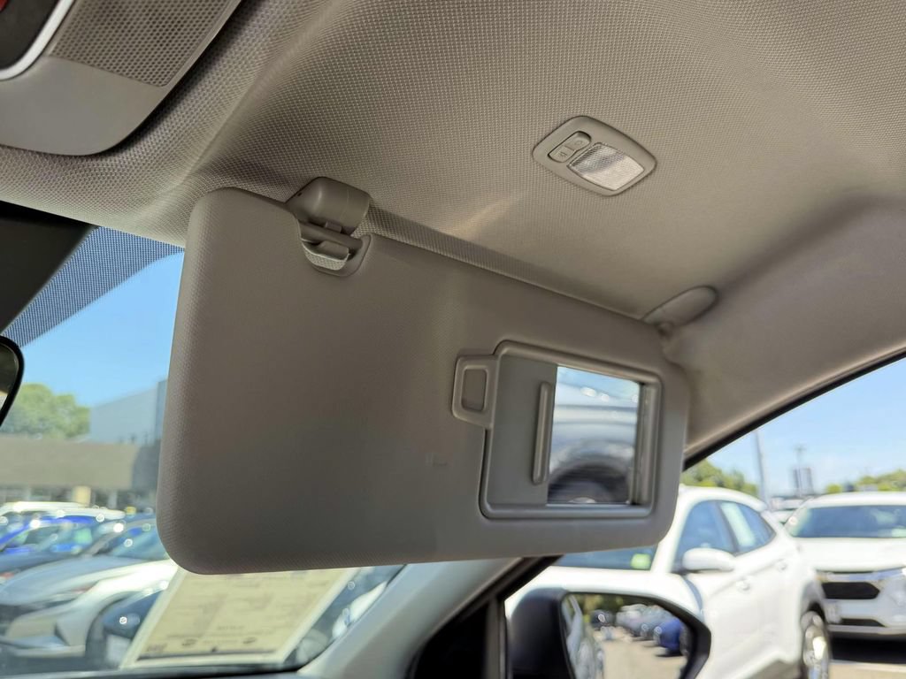 Certified 2025 Hyundai Tucson SEL AWD/4WD image 32