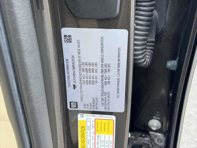 Used 2021 Cadillac Escalade Premium Luxury AWD/4WD image 18