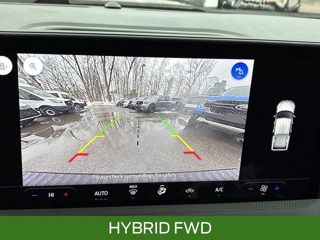 New 2025 Ford Maverick XL image 11