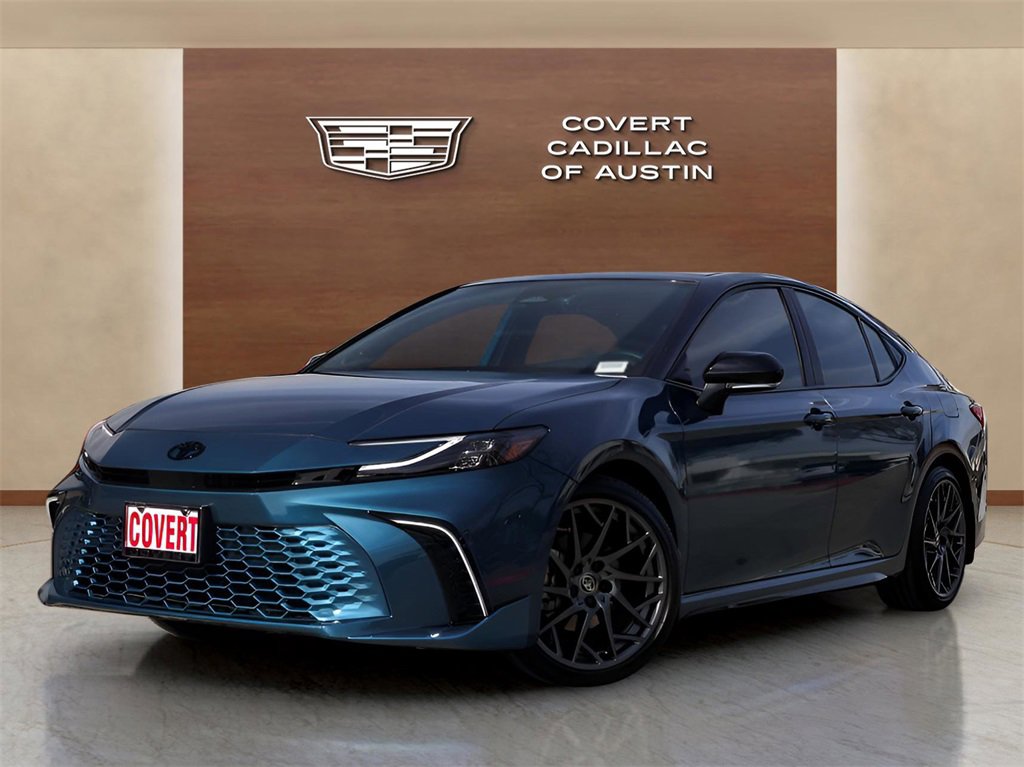 Used 2025 Toyota Camry XSE video 1