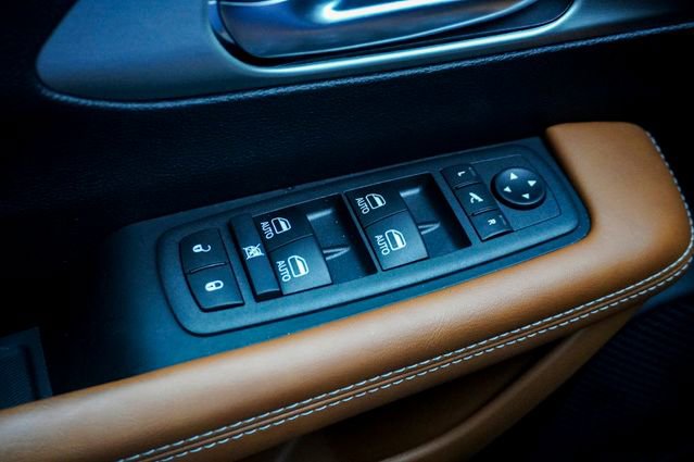 New 2026 Chrysler Pacifica Pinnacle w/ Trailer Tow Group image 29