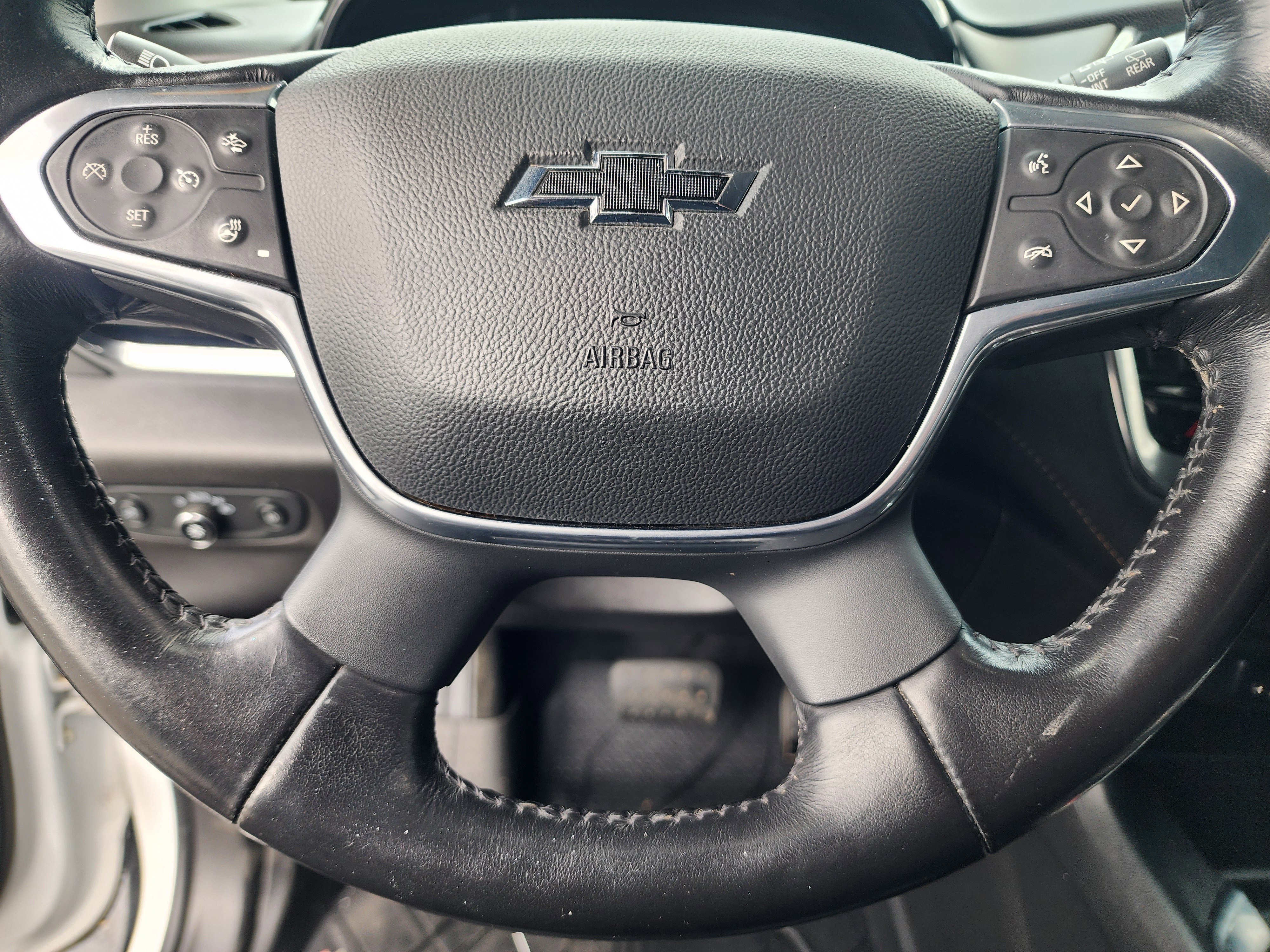 Used 2021 Chevrolet Traverse RS image 25