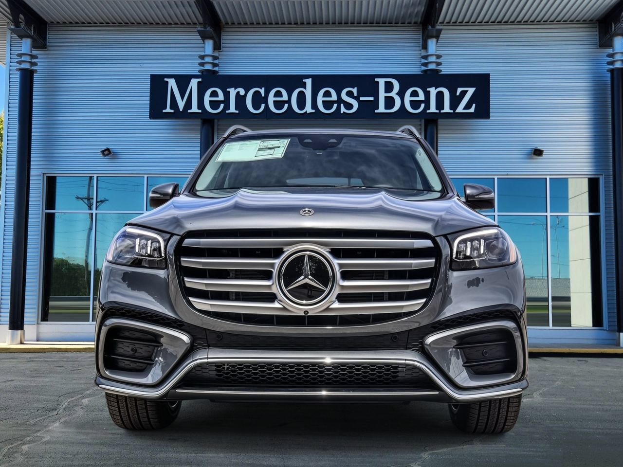 New 2026 Mercedes-Benz GLS 450 4MATIC image 2