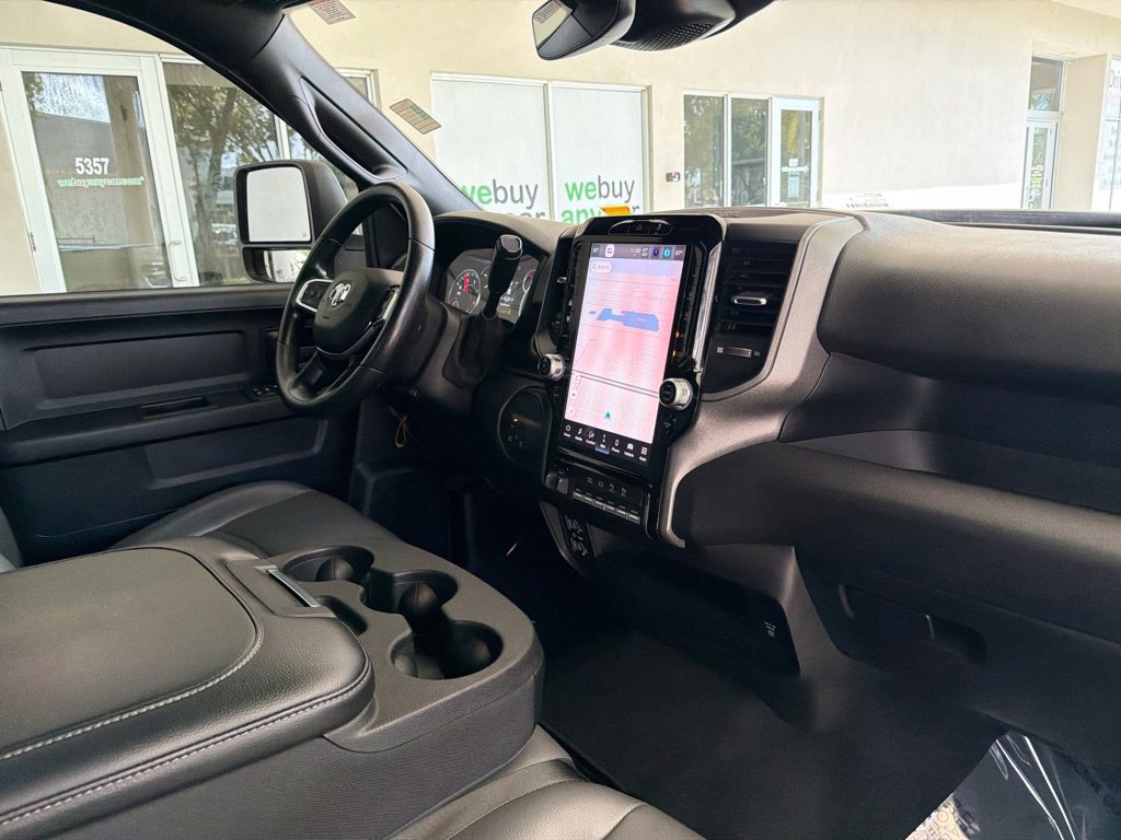 Used 2025 RAM 3500 Tradesman AWD/4WD image 27