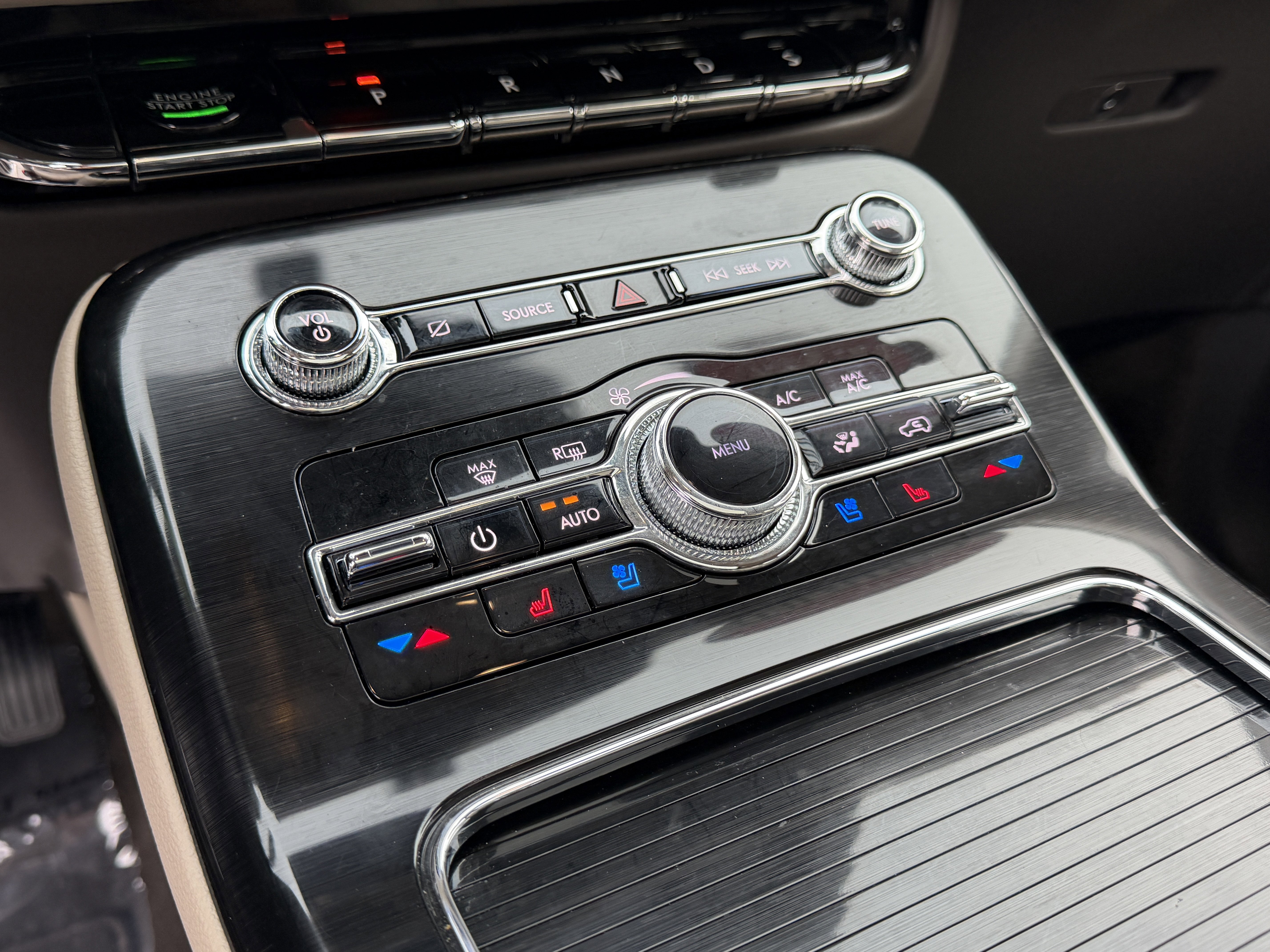 Certified 2023 Lincoln Nautilus Reserve w/ Luxury Package image 18