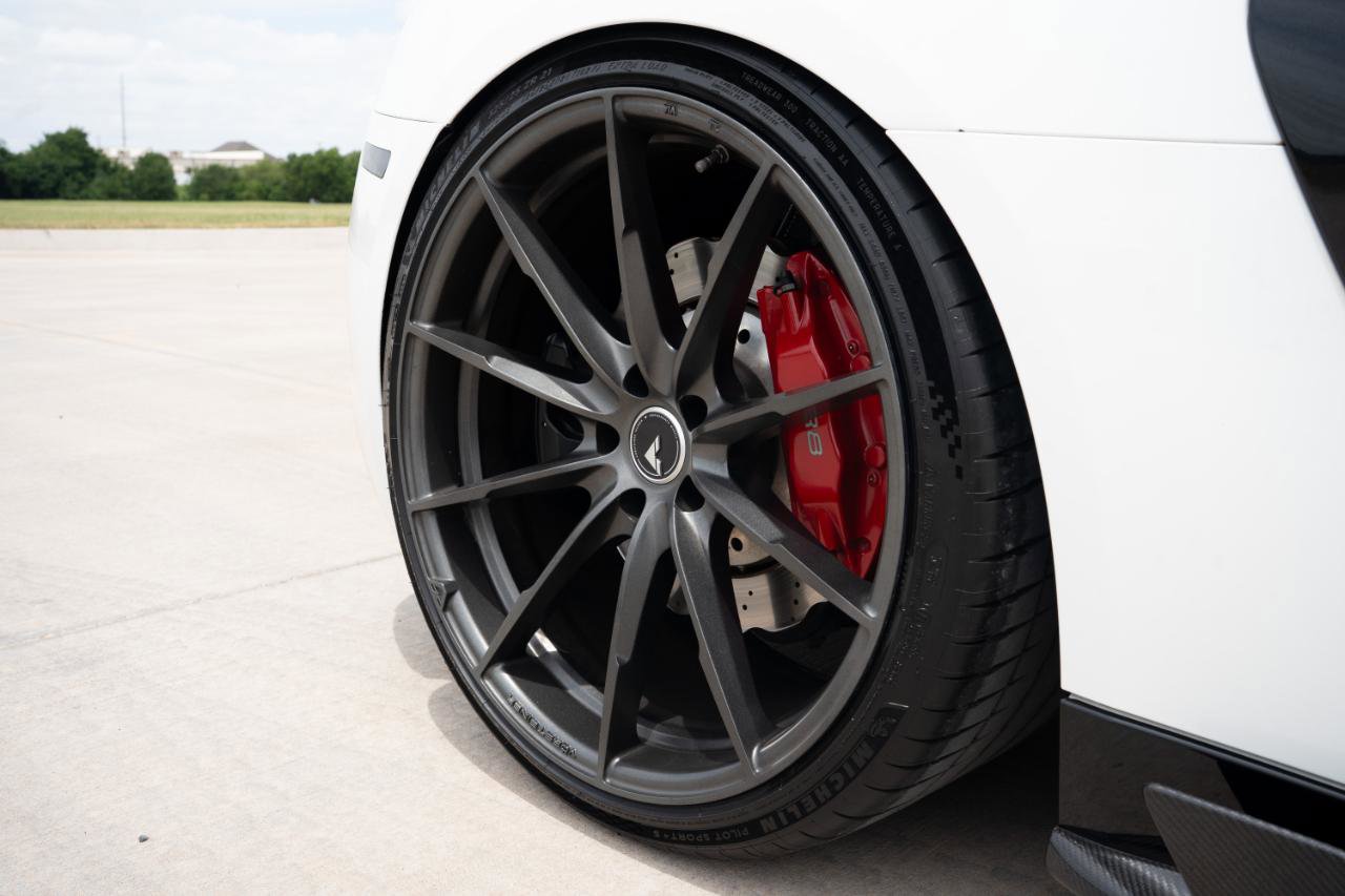 Used 2018 Audi R8 V10 RWD image 24