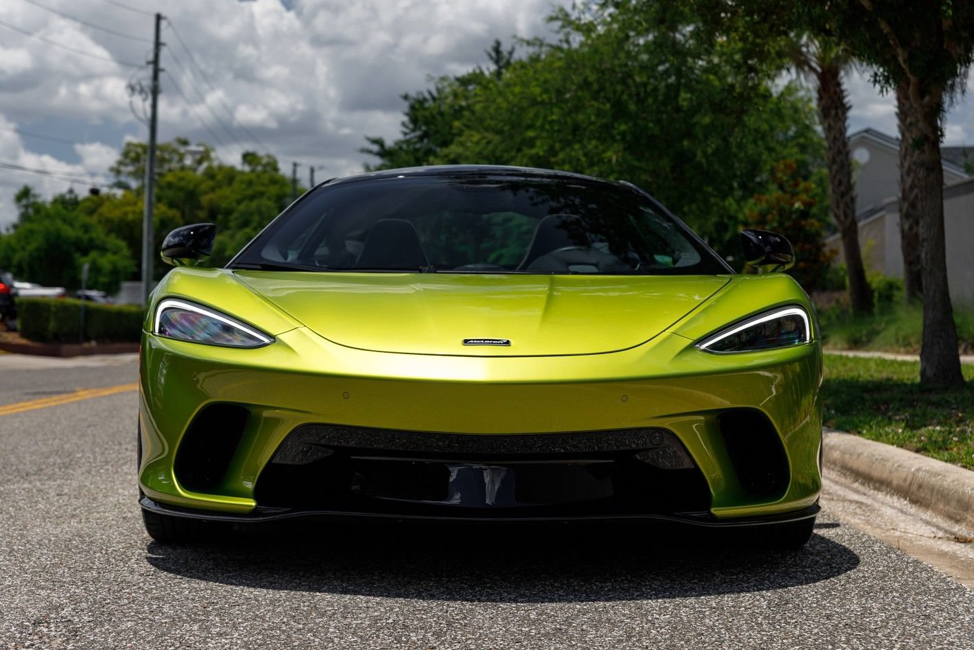Used 2023 McLaren GT RWD image 4