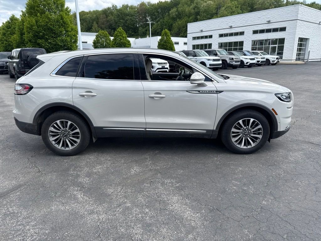 Used 2022 Lincoln Nautilus Reserve AWD/4WD image 6