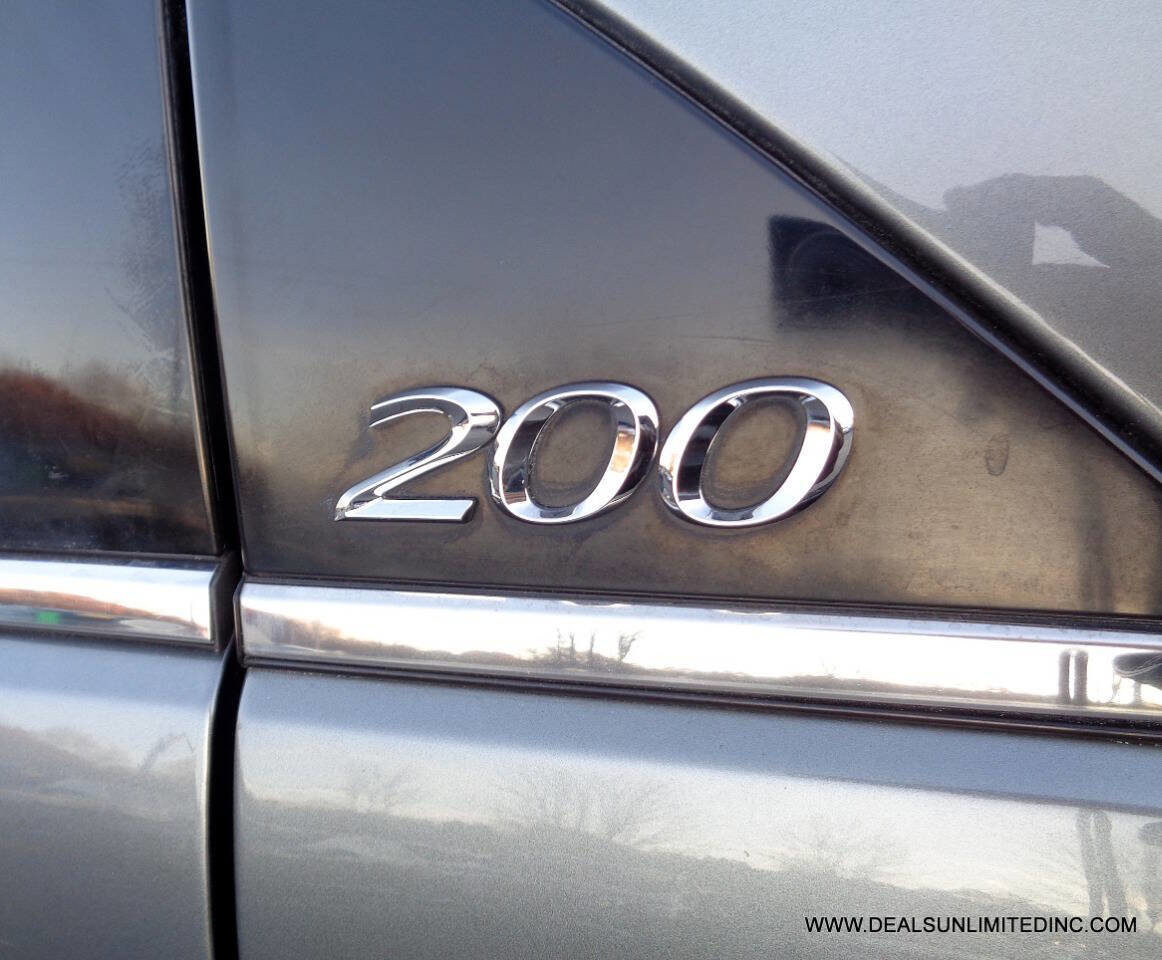 Used 2013 Chrysler 200 Touring image 5